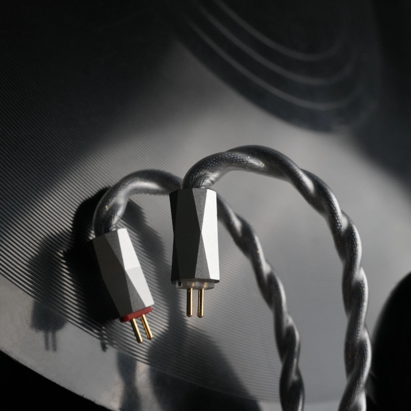 ZiSin-97 IEM cable 4.4 rhodium - đánh giá và giá Golf Zero